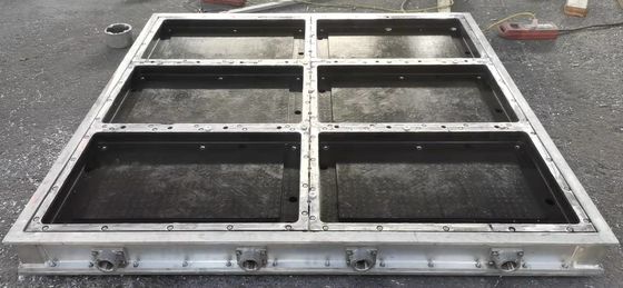 Inserti intercambiabili per la fabbricazione di diversi prodotti in schiuma in stampi EPS