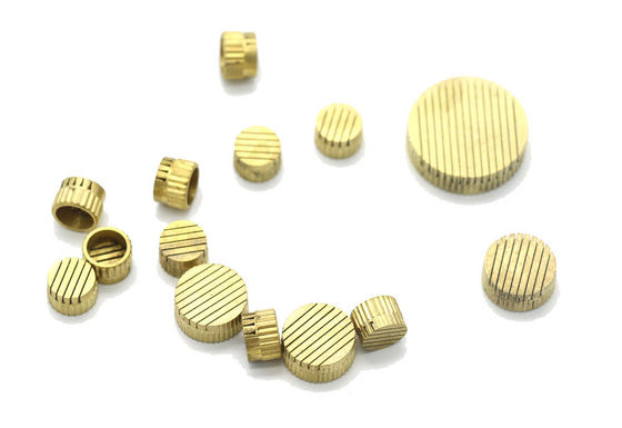 8mm 10mm 15mm 20mm 12mm 15mm 20mm Brass Hole Core Vent Honeycomb Vent Plug per la muffa di schiuma EPS